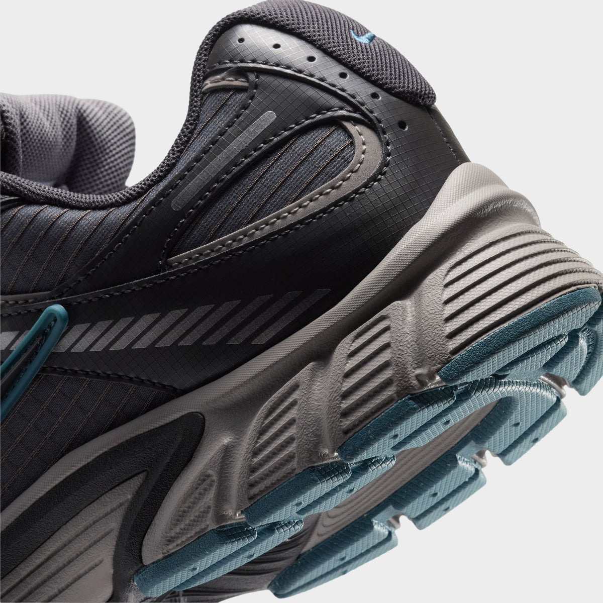Nike V5 RNR Ripstop Pencil Point / Gris Tonnerre-Gris Collège