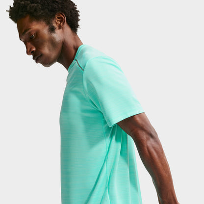 Nike Miler Basic Tee / Hyper Turq
