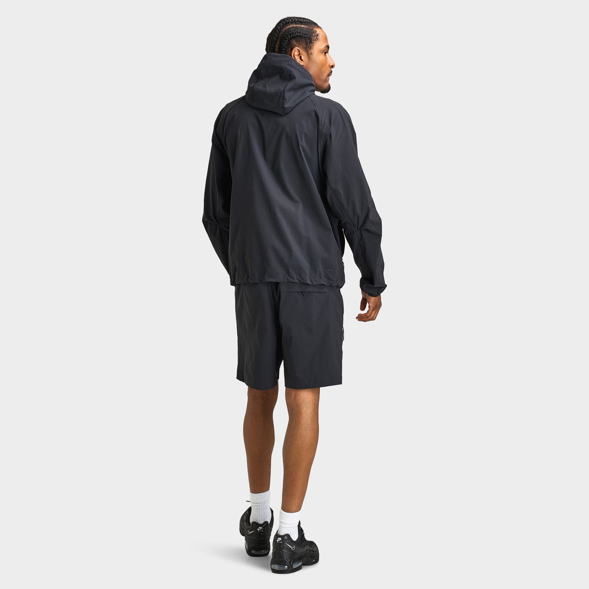 Nike Dri-FIT Woven Full-Zip Windrunner Jacket Black / Black – JD
