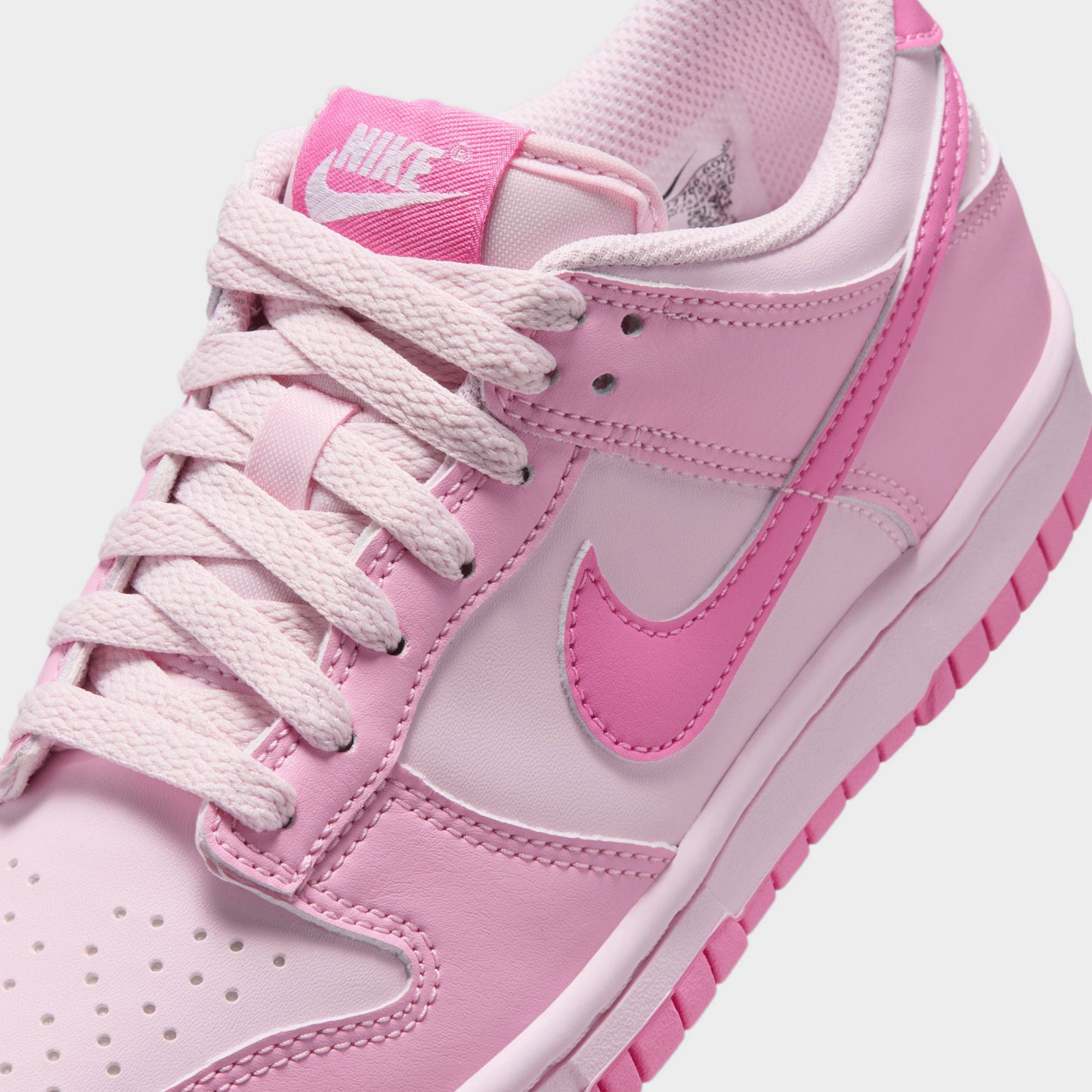 Nike Dunk Low GS / Rose vif - Mousse rose
