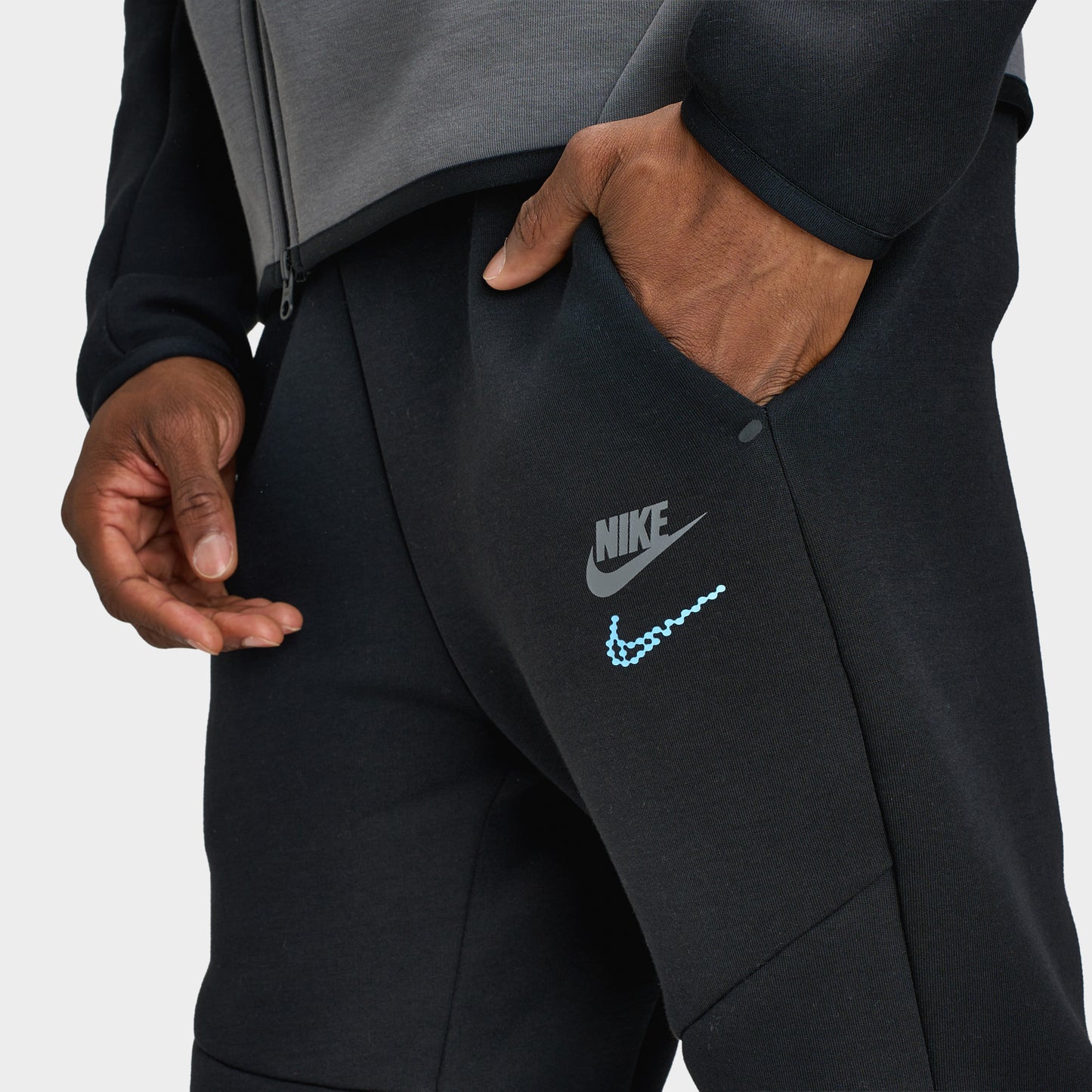 Nike Tech Fleece Joggers Black / Iron Grey
