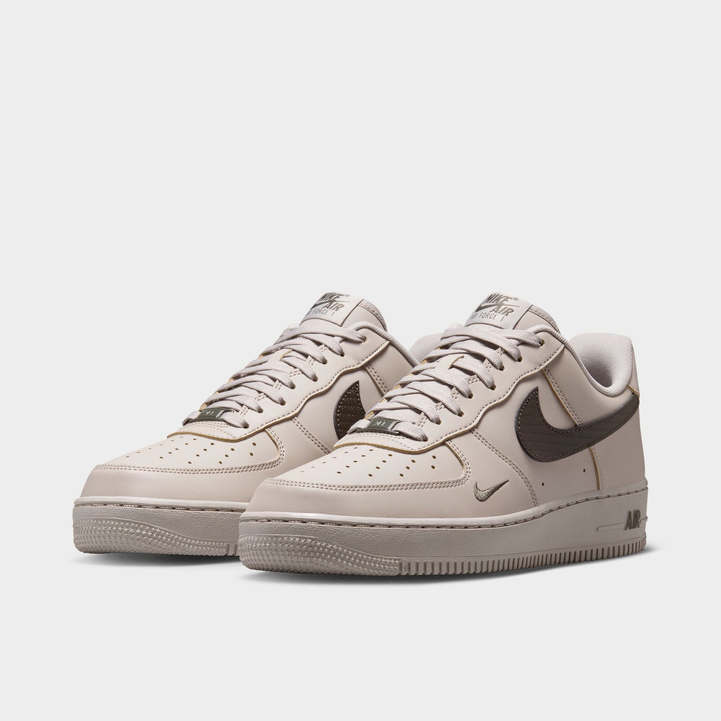 Nike Air Force 1 '07 Gris Universitaire / Imprimé Journal