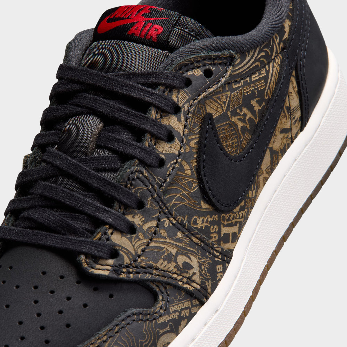Jordan 1 Retro Low GS Black / Varsity Red - Summit White