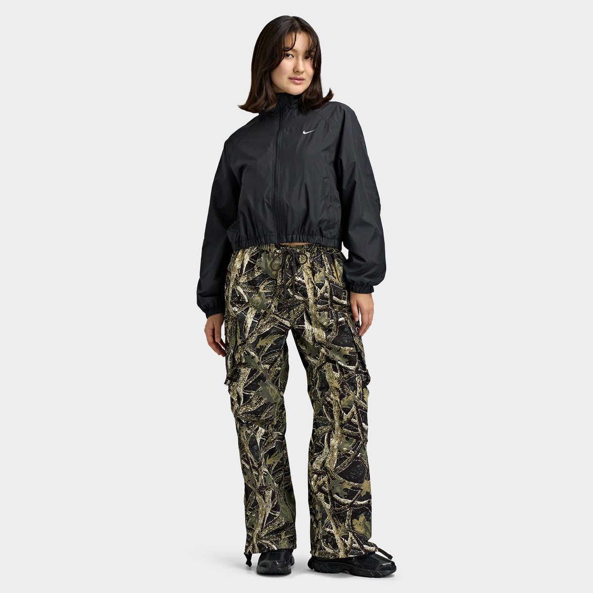 Nike Femme Pantalon Cargo Camouflage ST Camo / Vert camouflage - Hausse Rose