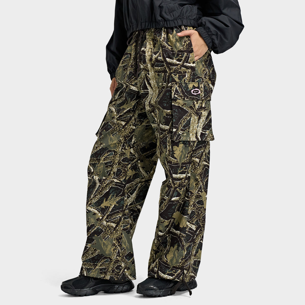 Nike Femme Pantalon Cargo Camouflage ST Camo / Vert camouflage - Hausse Rose