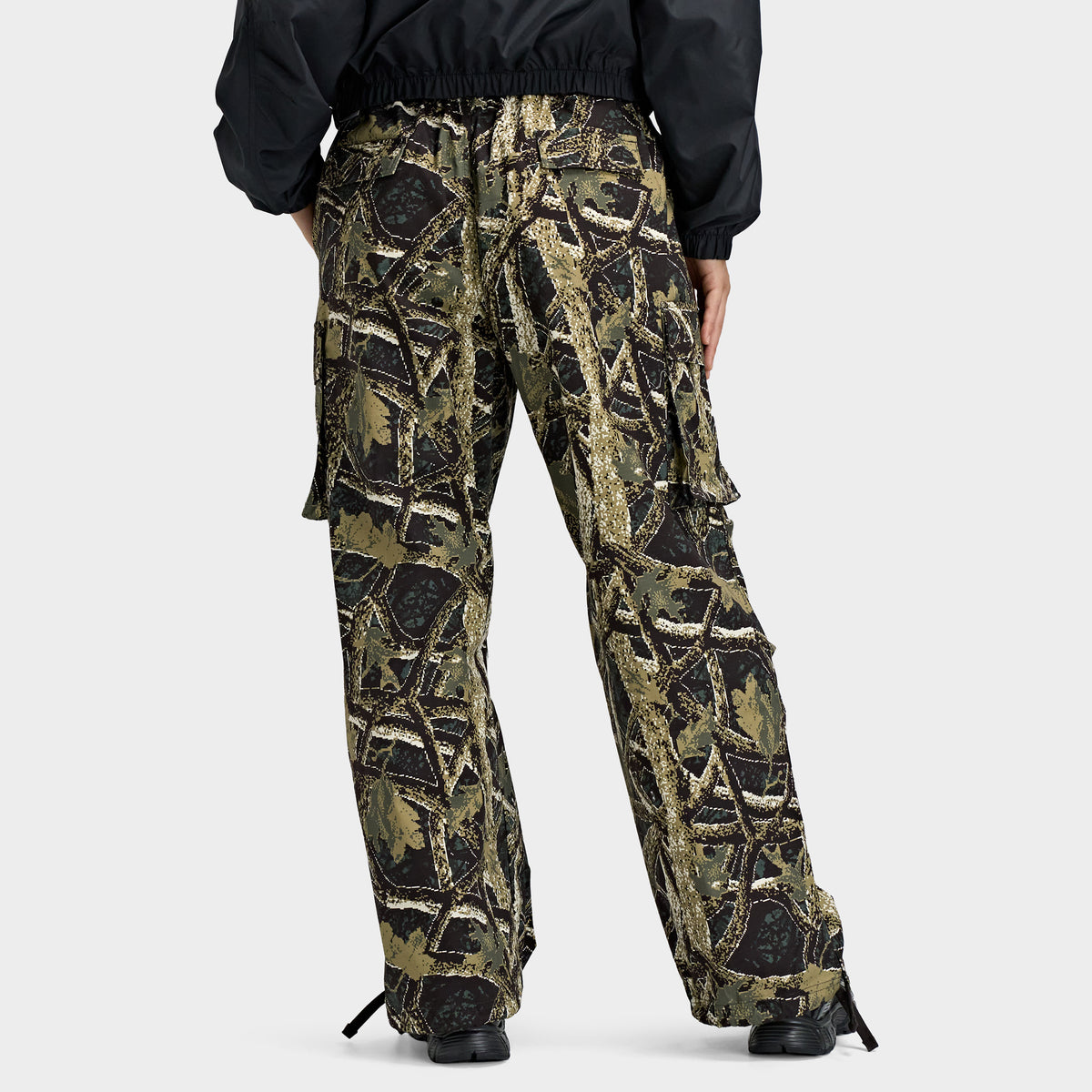 Nike Femme Pantalon Cargo Camouflage ST Camo / Vert camouflage - Hausse Rose