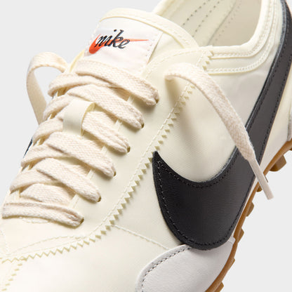Nike Moon Shoe OG pour femmes Voile / Noir - Voile
