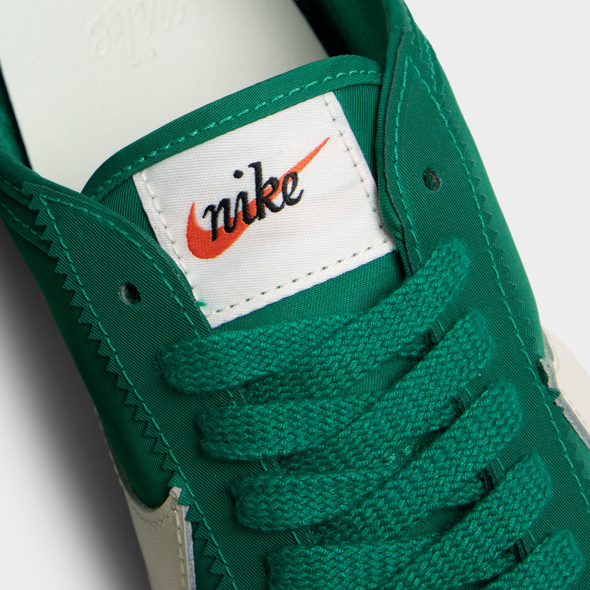 Nike Moon Shoe OG pour femmes Malachite / Perle douce - Gomme légère