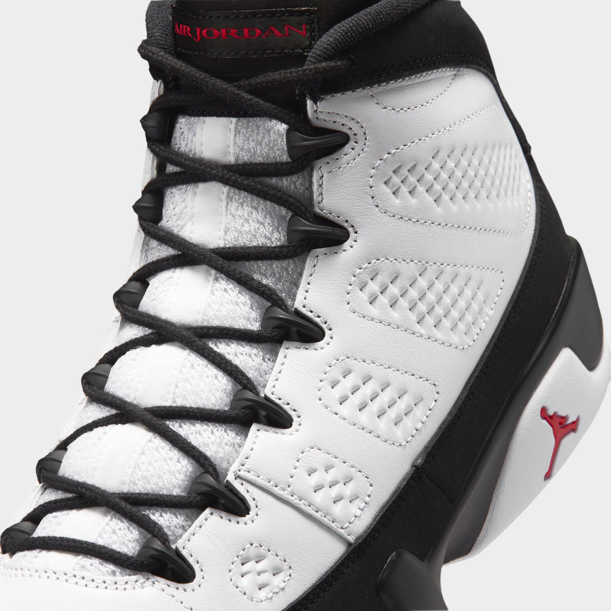 Jordan 9 Retro Blanc / Rouge Vif - Noir