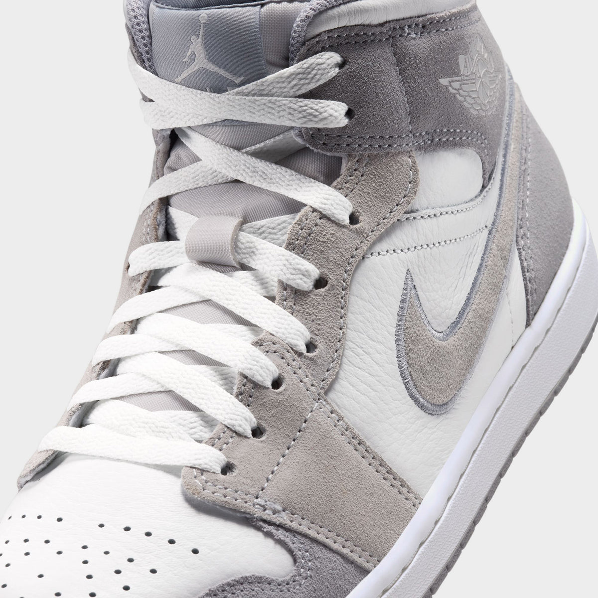 Jordan Men's 1 Mid SE Summit White / Pure Platinum - Wolf Grey