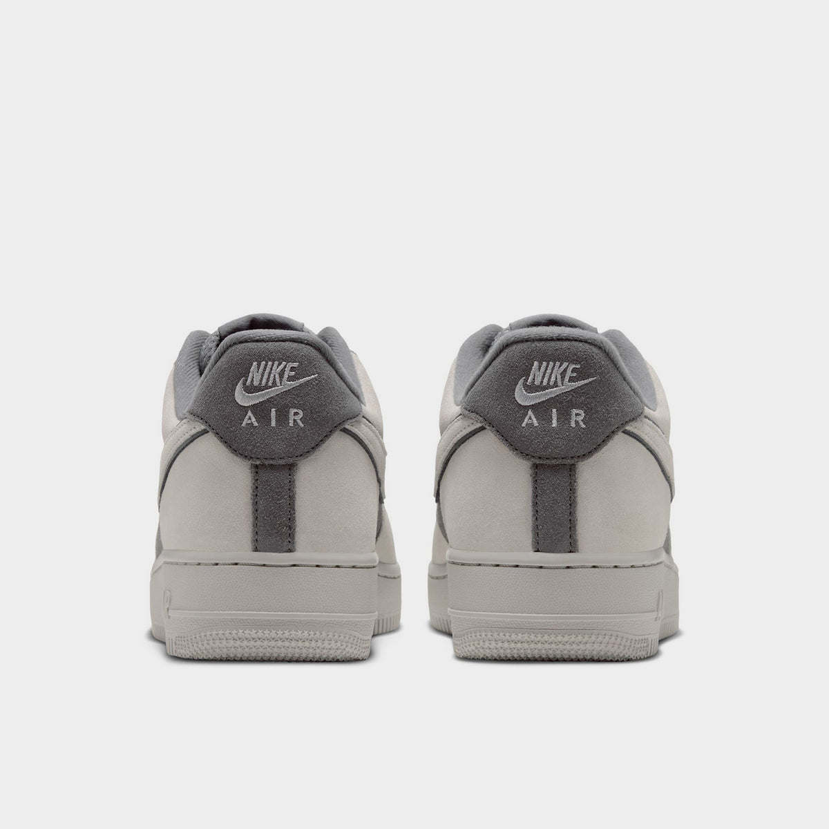 Nike Air Force 1 '07 LV8 Gris Fumée / Os Clair