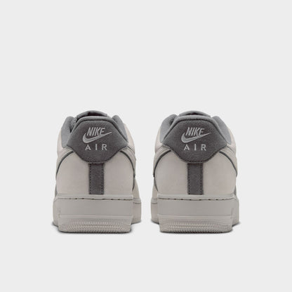 Nike Air Force 1 '07 LV8 Gris Fumée / Os Clair