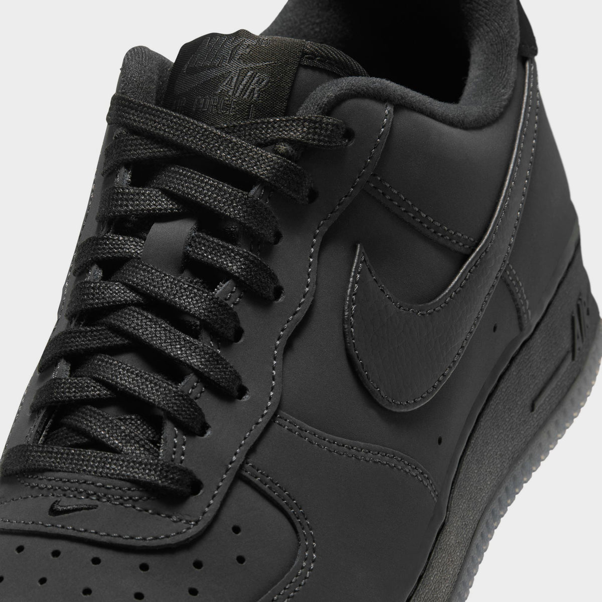 Nike Air Force 1 '07 LV8 Noir / Noir