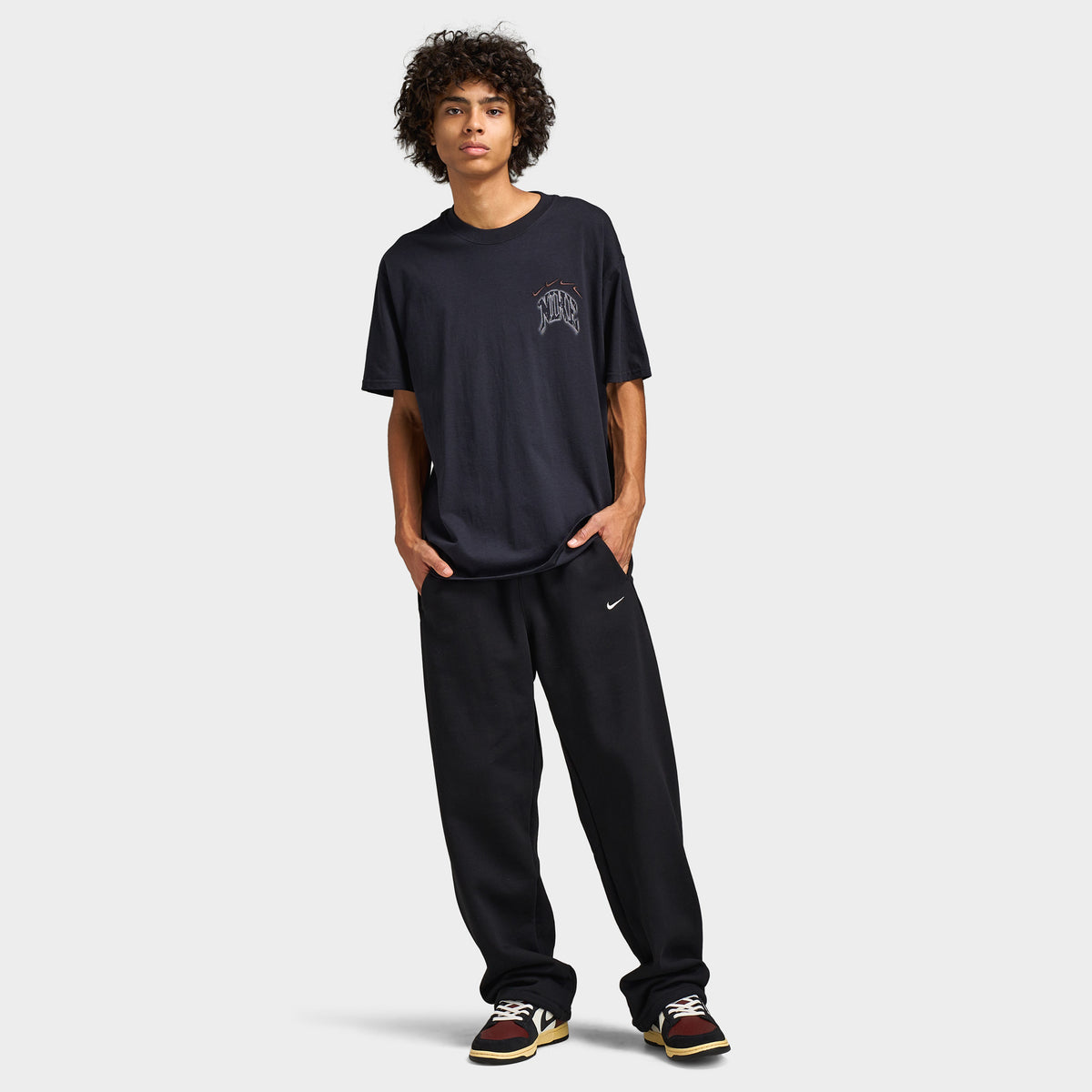Nike Sportswear Loose Defy Tee / Black