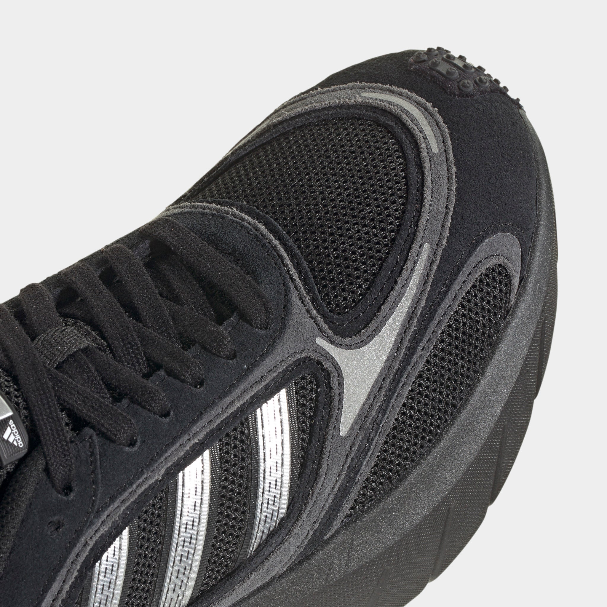 adidas Goukana Core Black / Silver Metallic - Carbon – JD Sports