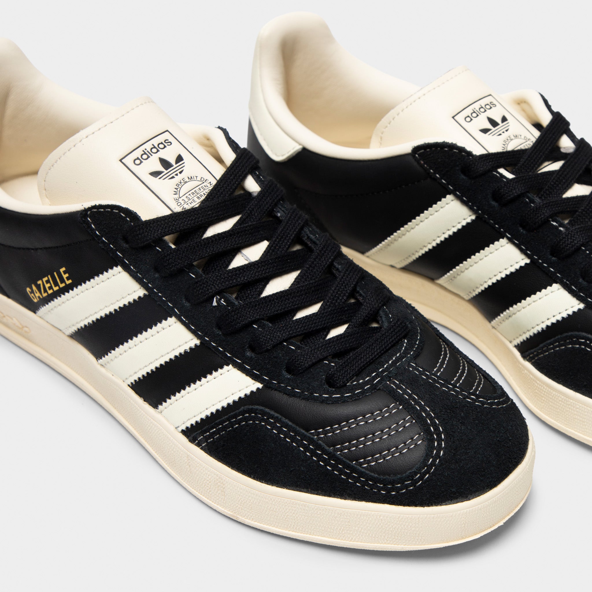 adidas Gazelle Indoor Black / White - Gold – JD Sports