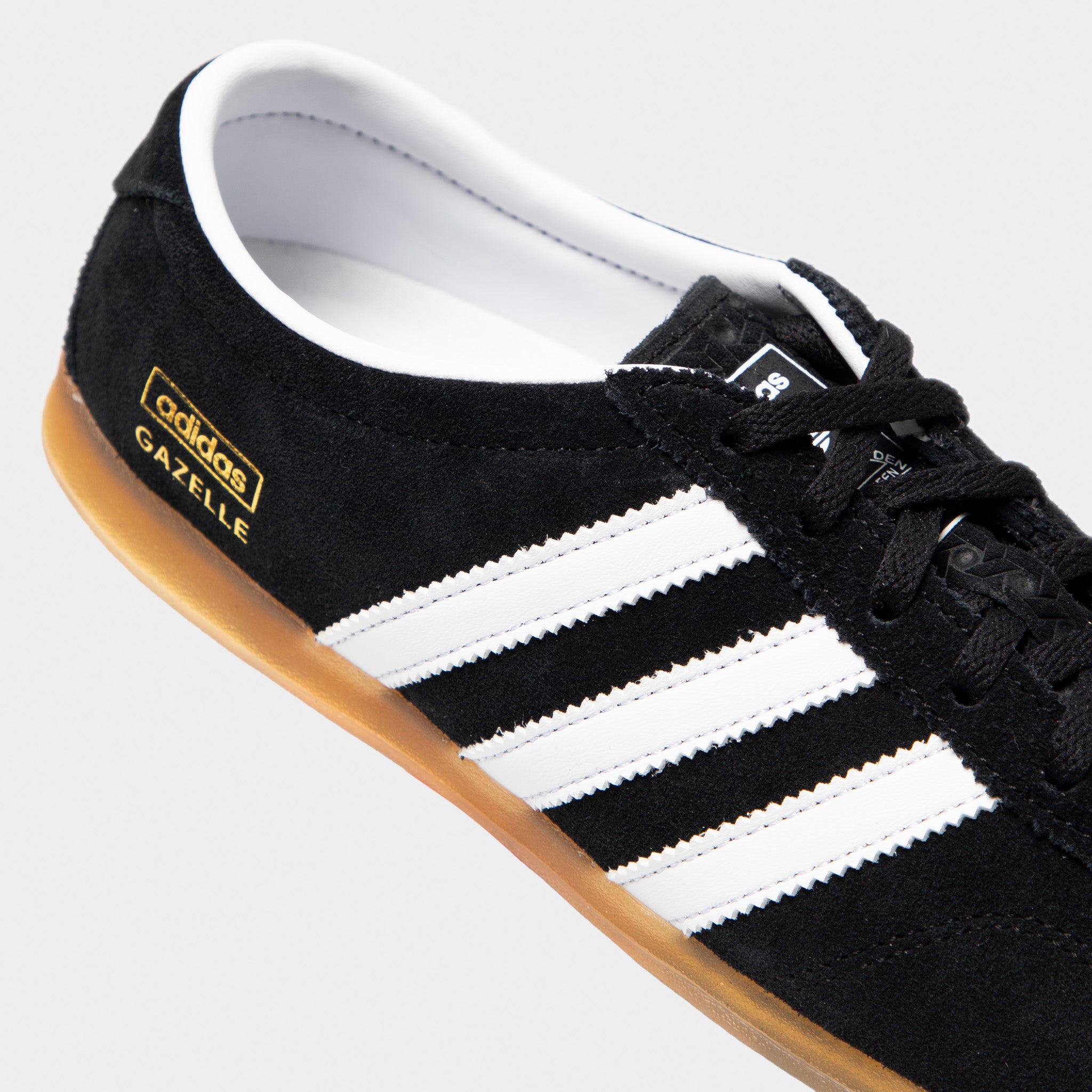 adidas Originals Women's Gazelle Lo Pro Core Black / Cloud White