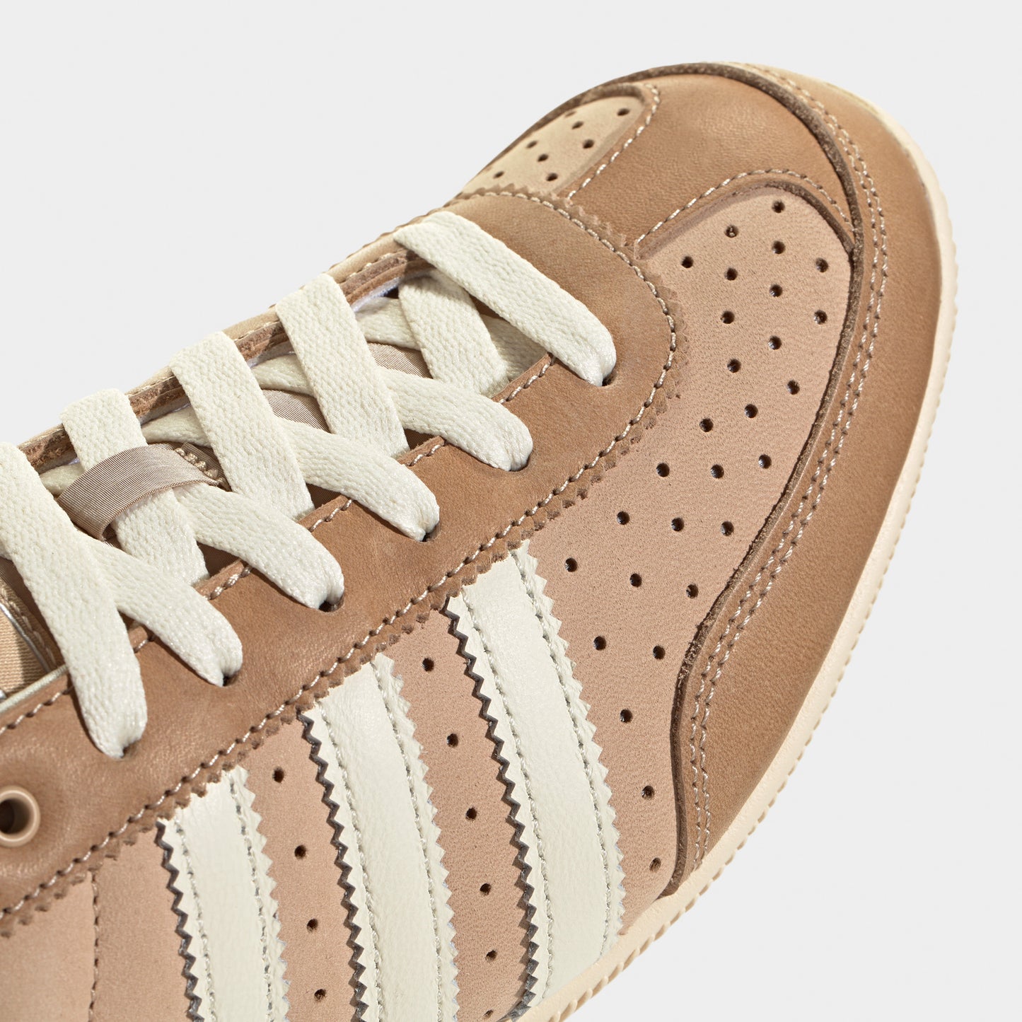 adidas Women's Japan Brown / Tan