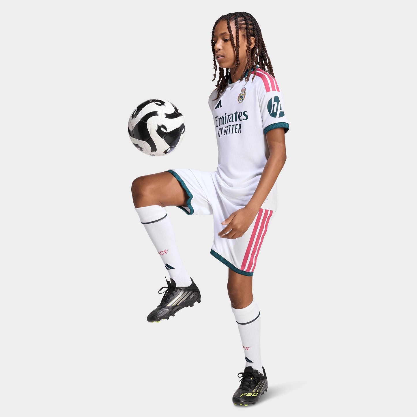 adidas Juniors' Real Madrid Home Jersey / White