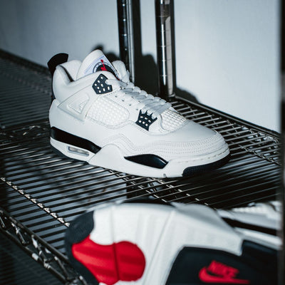 Jordan 4 Retro OG Flight Club “Sail / Black – University Red” shoe. Shop Kids’ Jordan now at JD Sports.