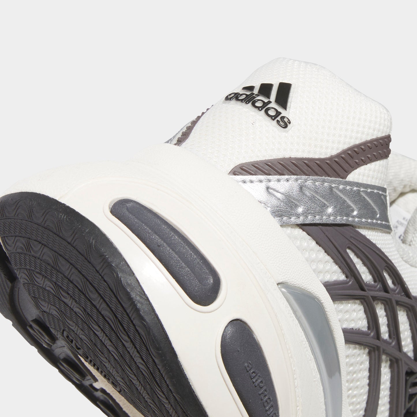 adidas ADISTAR XLG 2.0 Gris Strata / Noir - Blanc Cassé