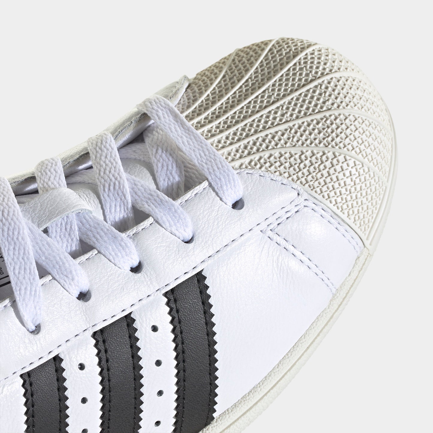 adidas Femme Superstar Lo Pro Blanc / Noir - Or Métallique