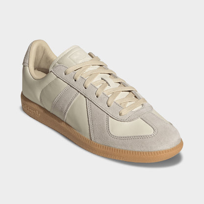 adidas BW Army. Three-quarter view of chalk white, clear granite and gum sneaker with tonal overlays, beige laces and gum sole.