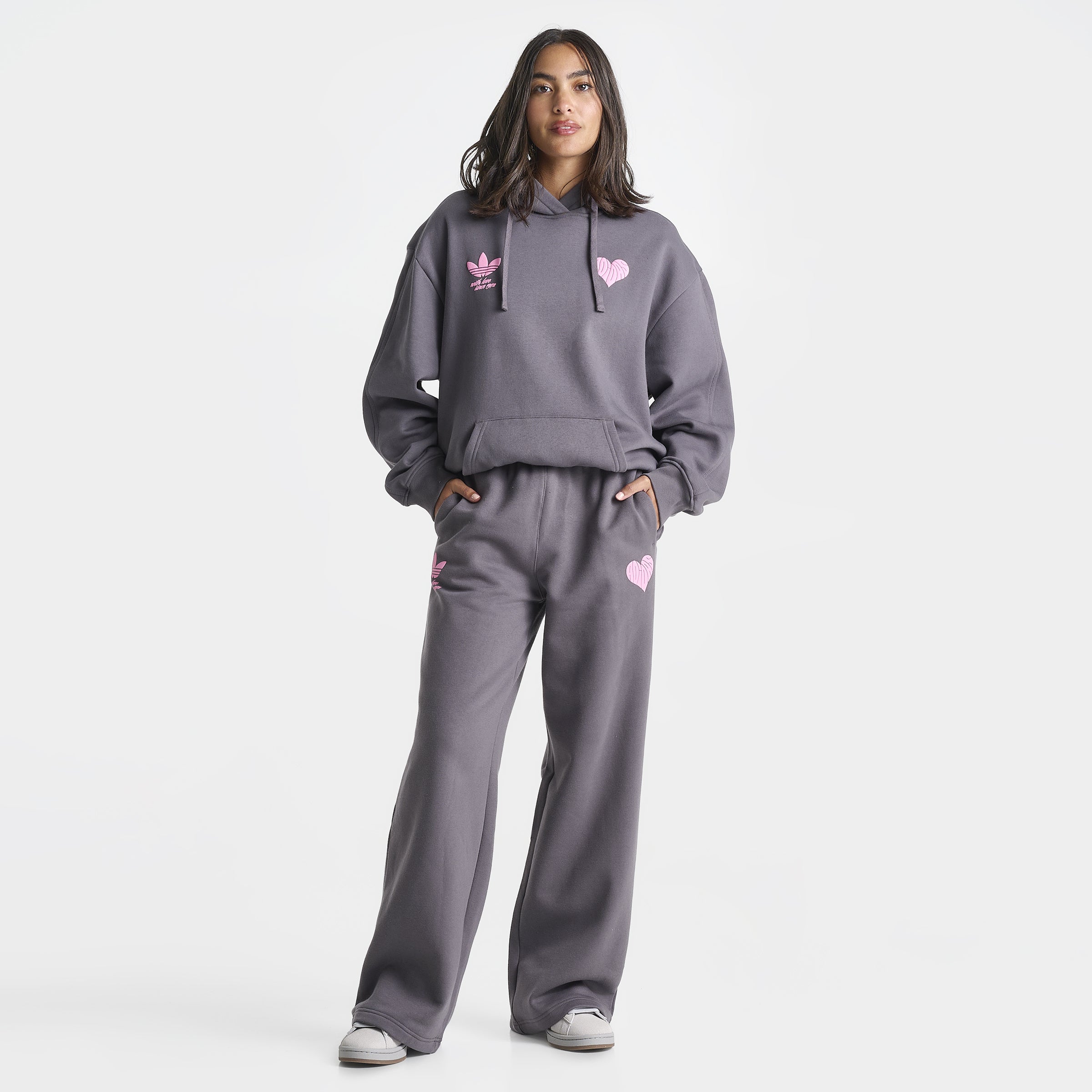 adidas Women's Bubble Heart Wide Leg Pants / Grey Fife – JD Sports