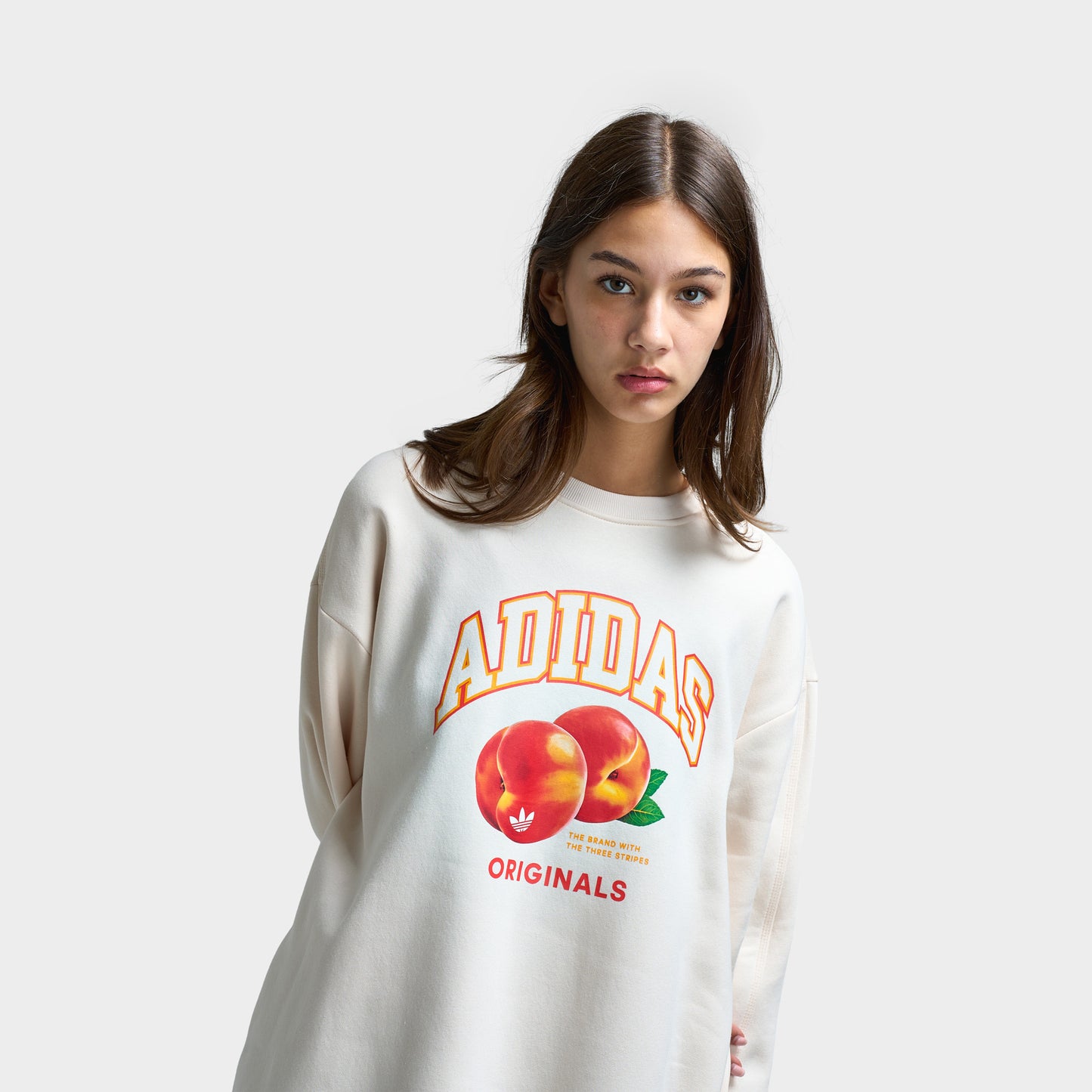 Adidas Women's Oversized Peach Graphic Crew / Wonder White