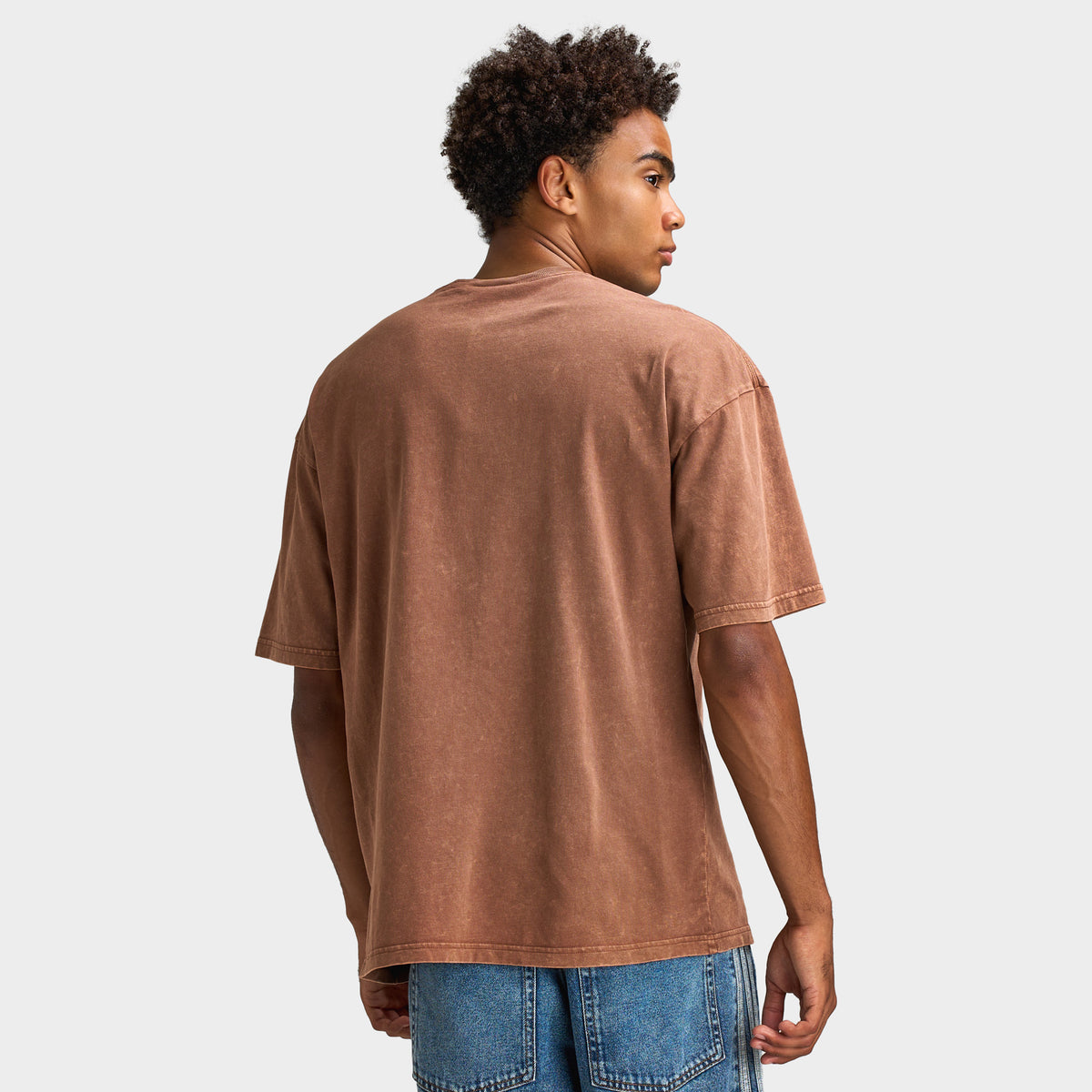 adidas Trefoil Essential T-shirt délavé Coupe Ample / Brun Occasion