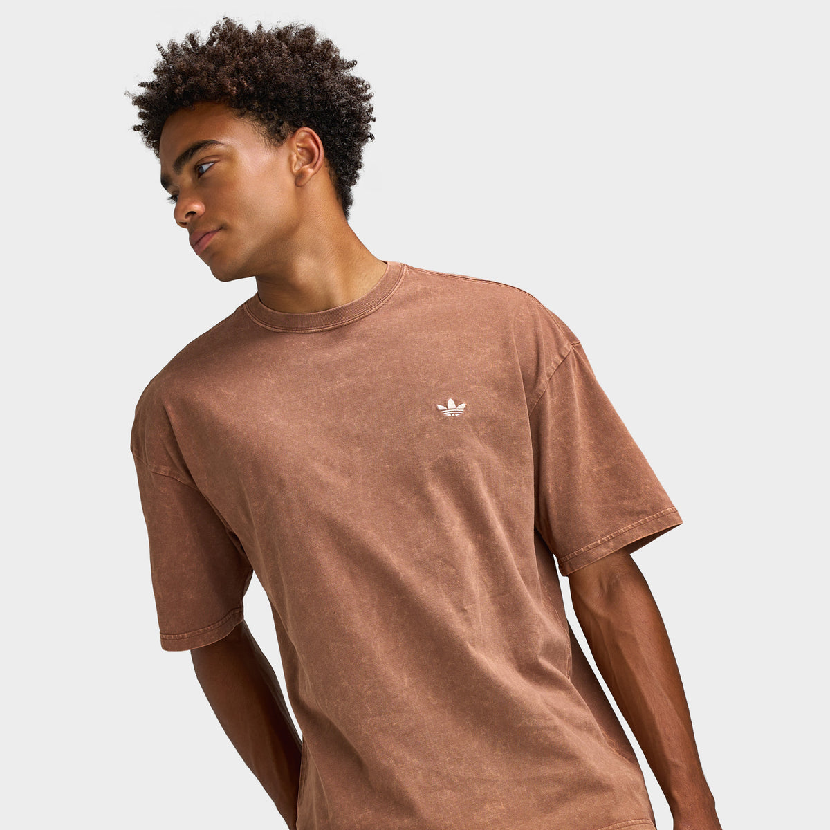 adidas Trefoil Essential T-shirt délavé Coupe Ample / Brun Occasion