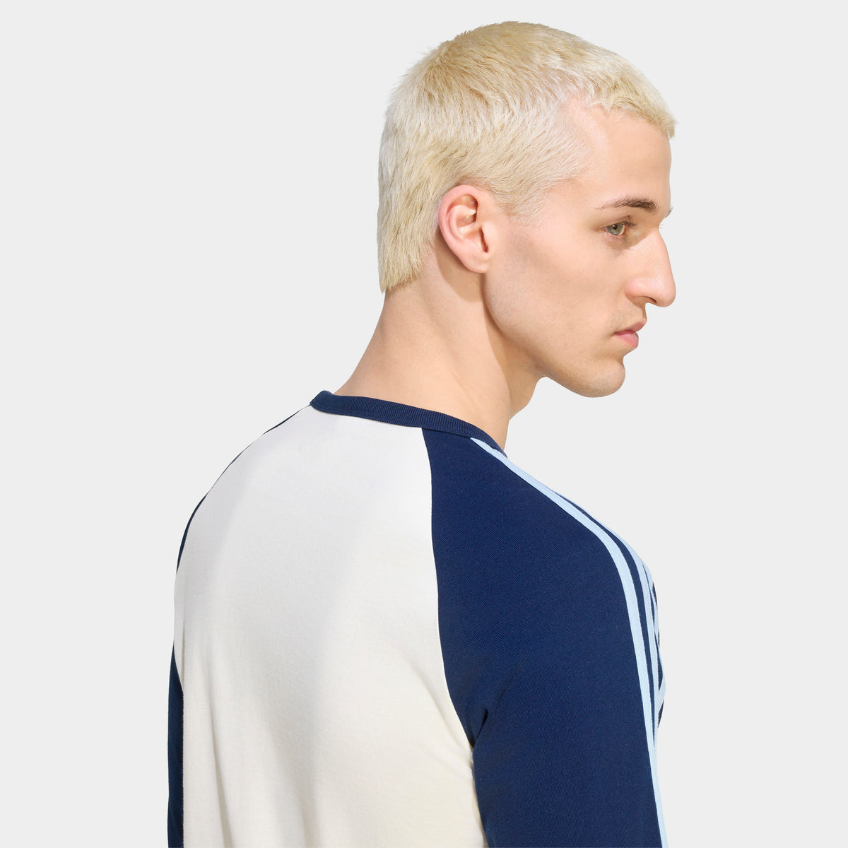 adidas T-shirt à manches longues avec 3 bandes / Blanc