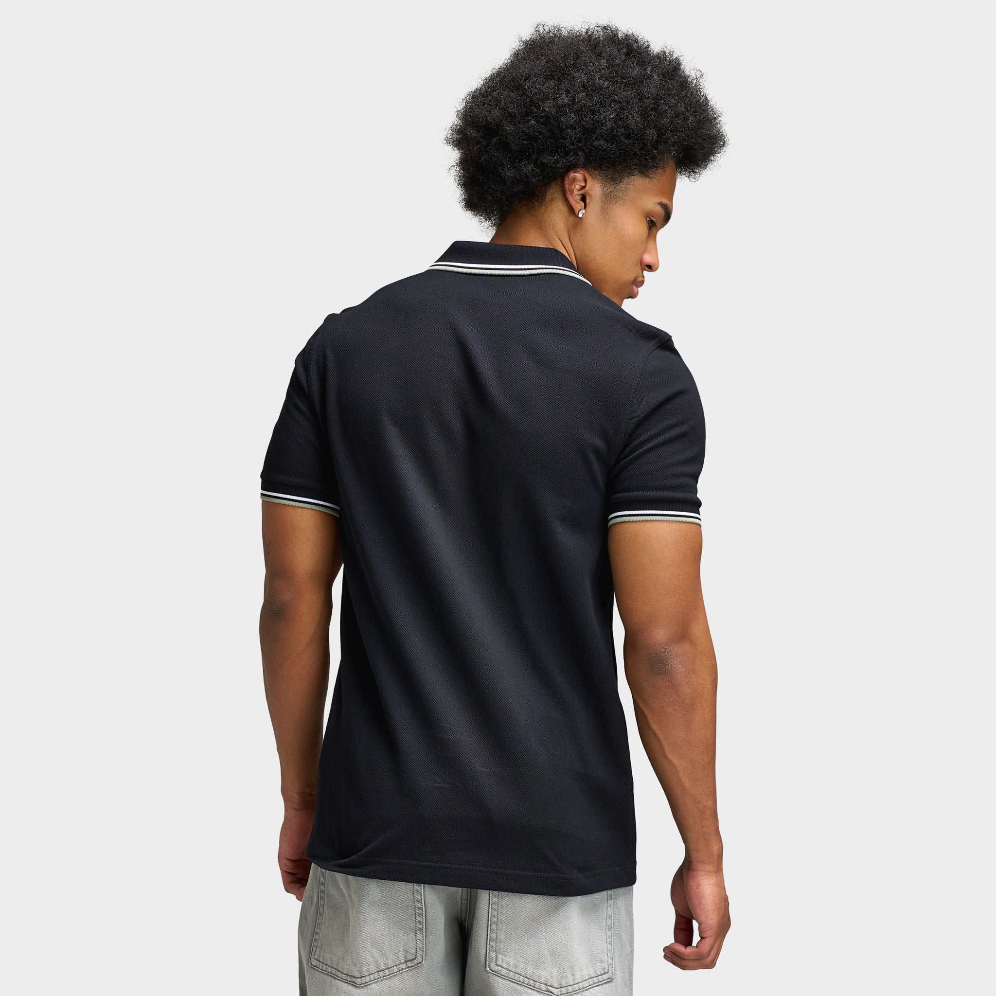 Fred Perry Twin Tipped Shirt Black / White / Seagrass – JD Sports