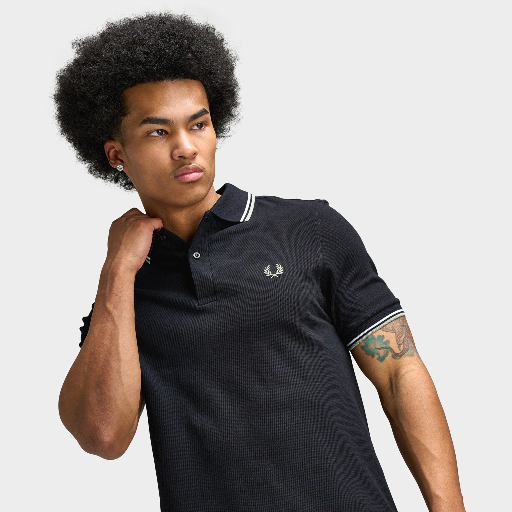 さ*す様 ⭐︎極レア⭐︎ BEAMS✖️FRED PERRY ブラック 半袖ジッ FRED PERRY】おすすめ別注アイテム｜ビームス 新潟｜BEAMS