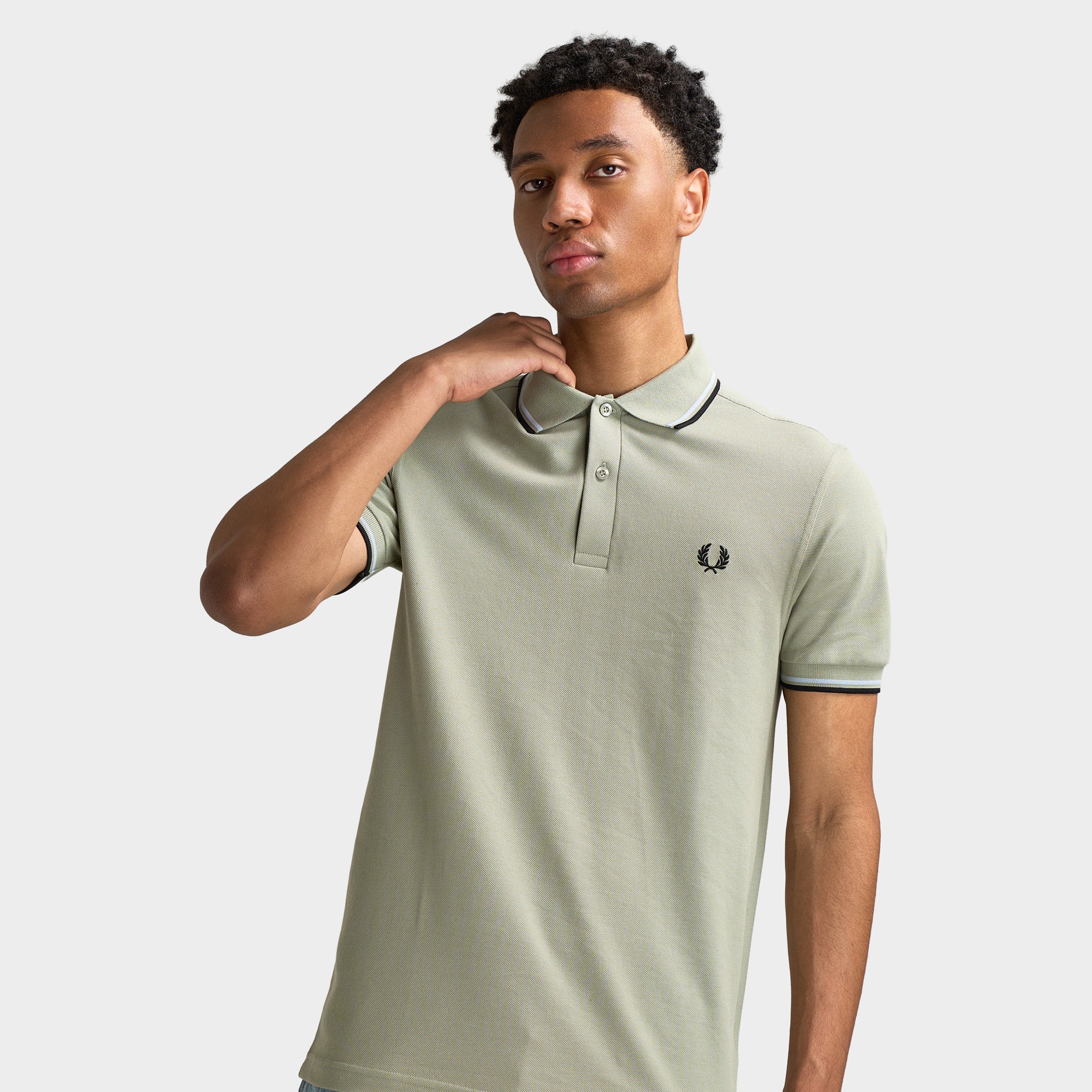 Fred Perry Twin Tipped Shirt Seagrass Black / Dusky Blue – JD Sports