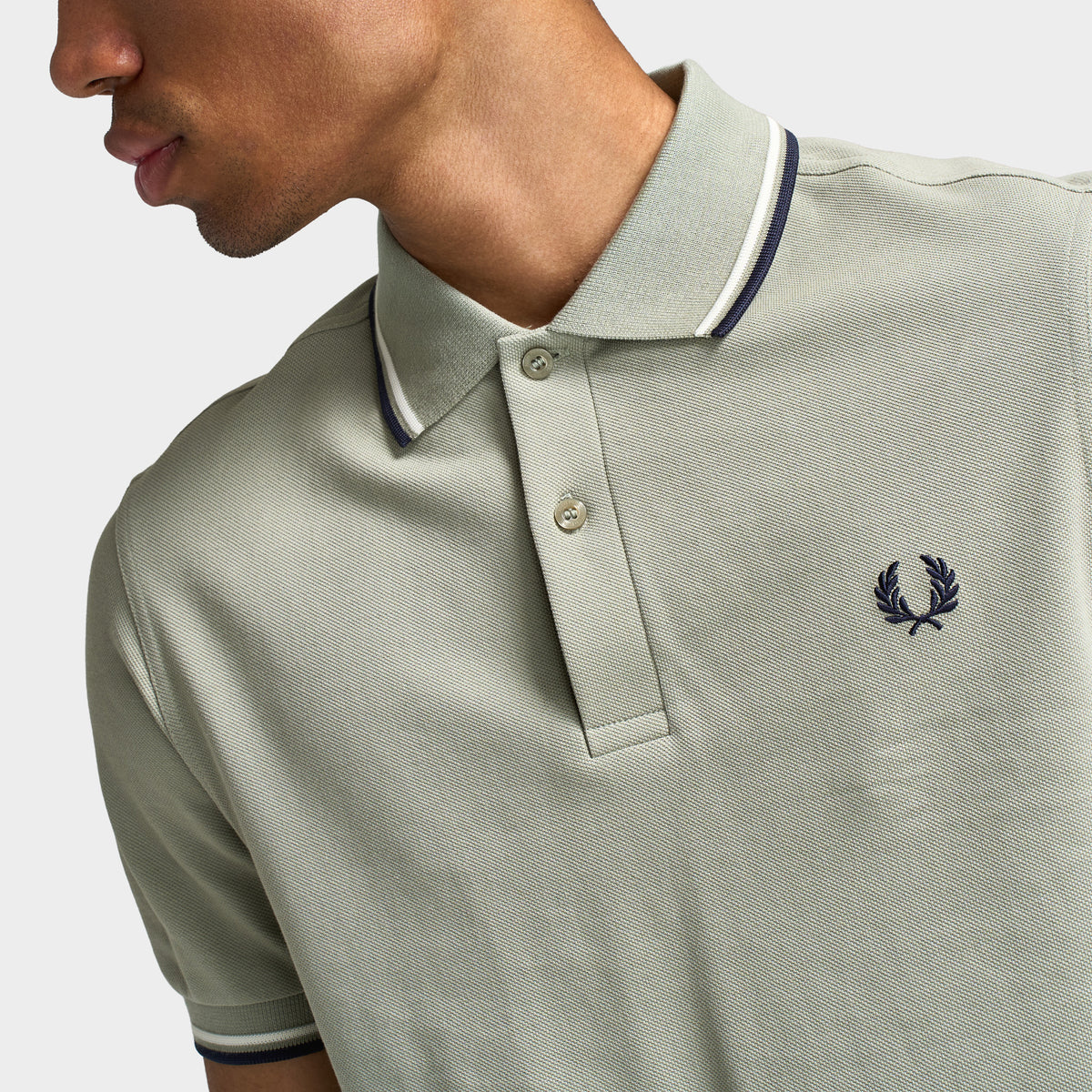 Fred Perry Twin Tipped T-shirt Seagrass / Ecru