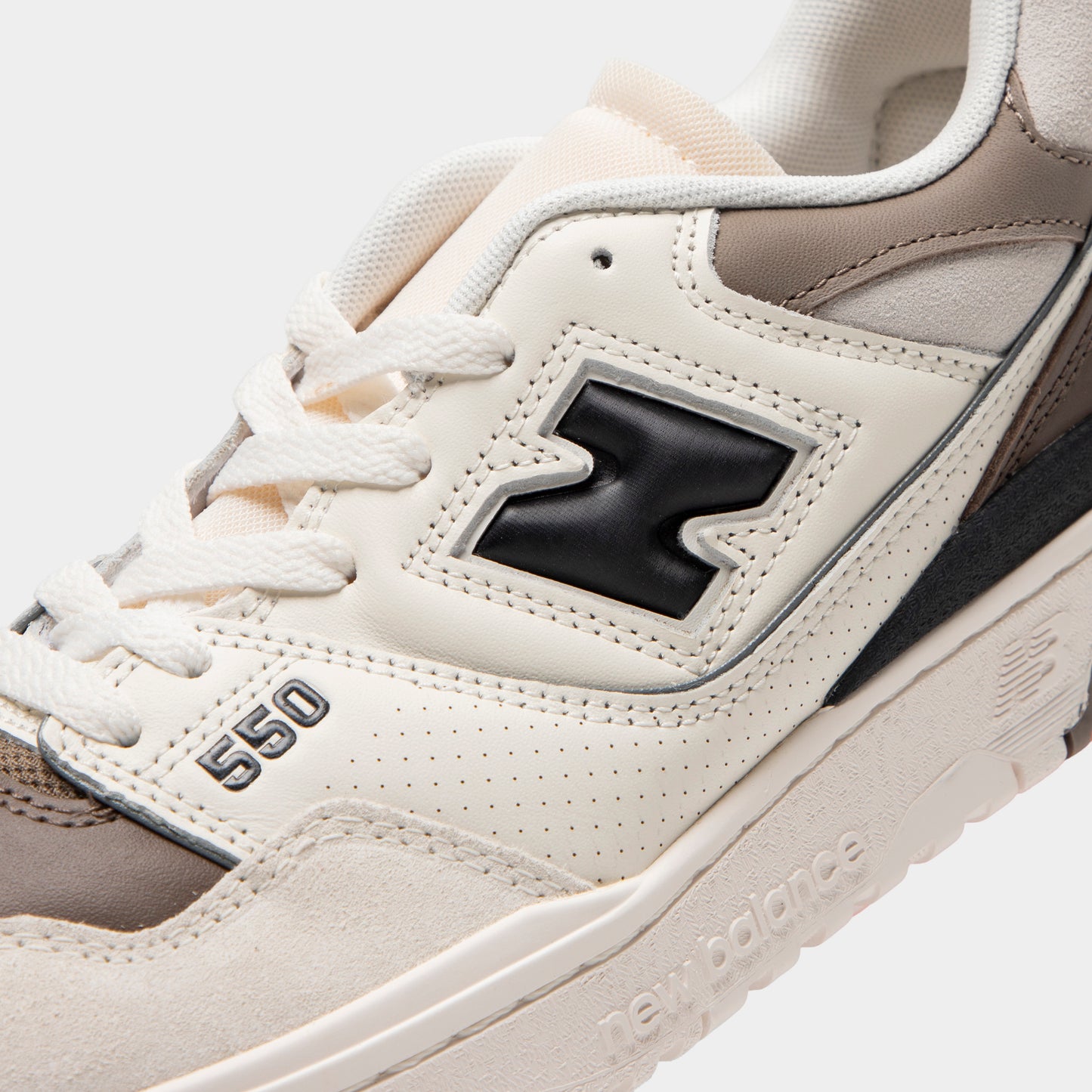 New Balance 550 Tan / White