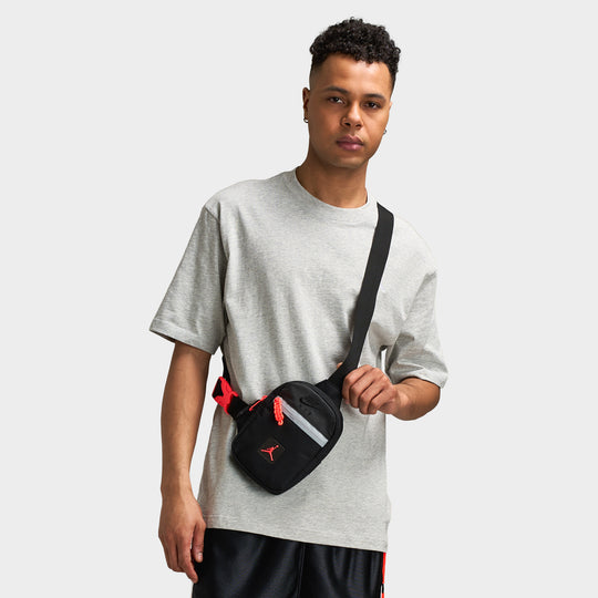 Jordan Cordura Franchise Sling Bag Black / Infrared