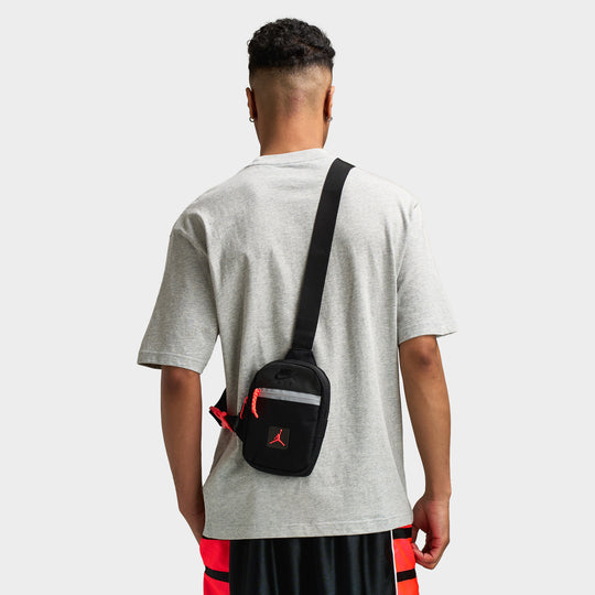 Jordan Cordura Franchise Sling Bag Black / Infrared