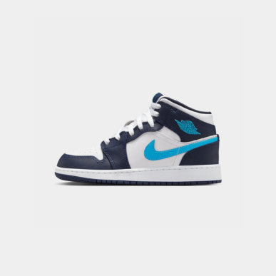 Jordan 1 Mid GS “Obsidian / Dark Powder Blue – White” shoe. Shop Kids’ Shoes now at JD Sports.