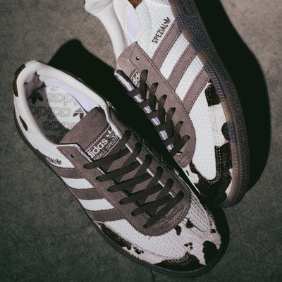 Chaussure adidas Women’s Handball Spezial « Crème / Blanc – Gum Terre Strata ». Magasinez les chaussures pour femmes dès maintenant chez JD Sports.