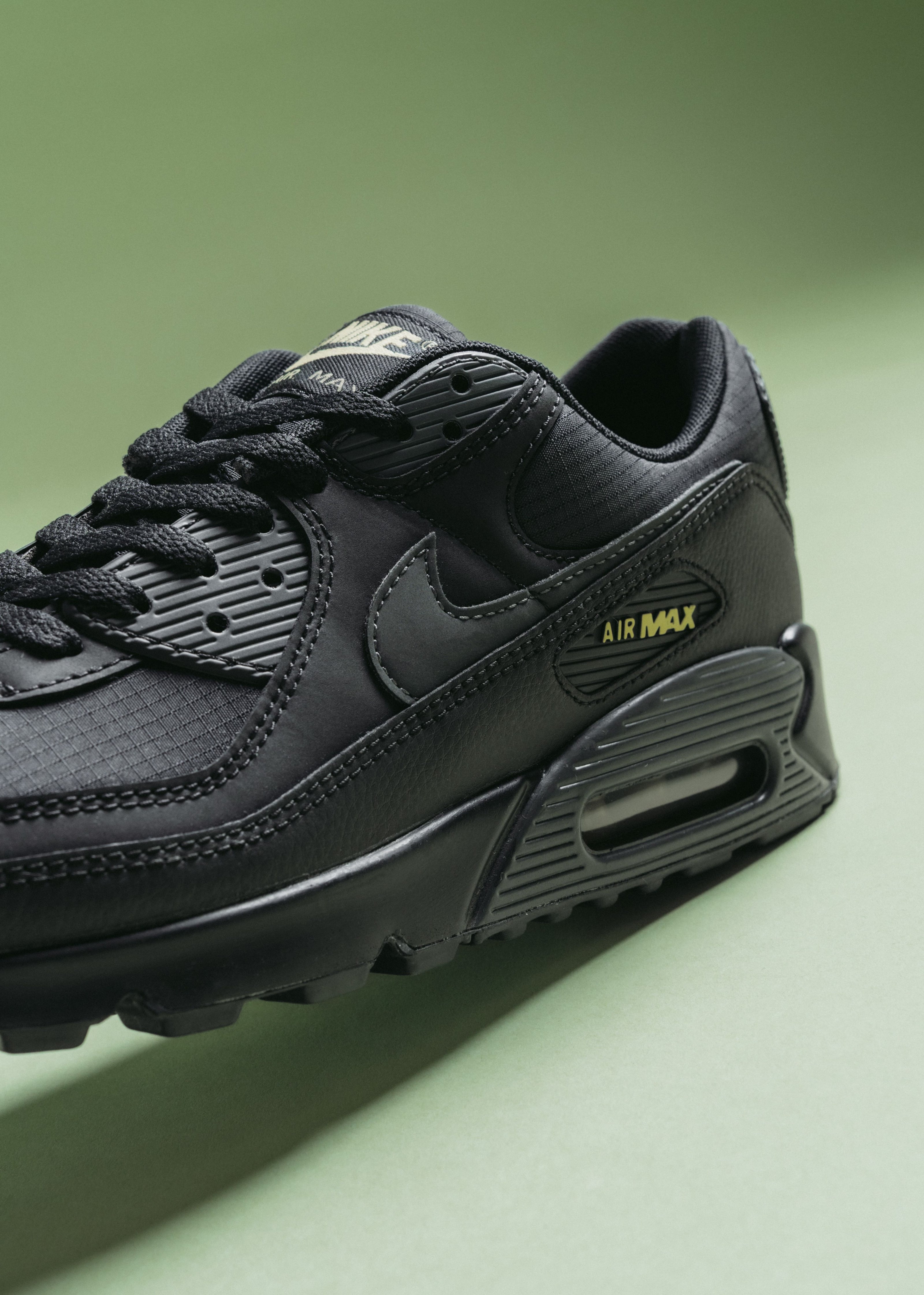 Nike Air Max 90 “Black / Buff Gold – Anthracite” shoe. Shop Only At JD now at JD Sports.