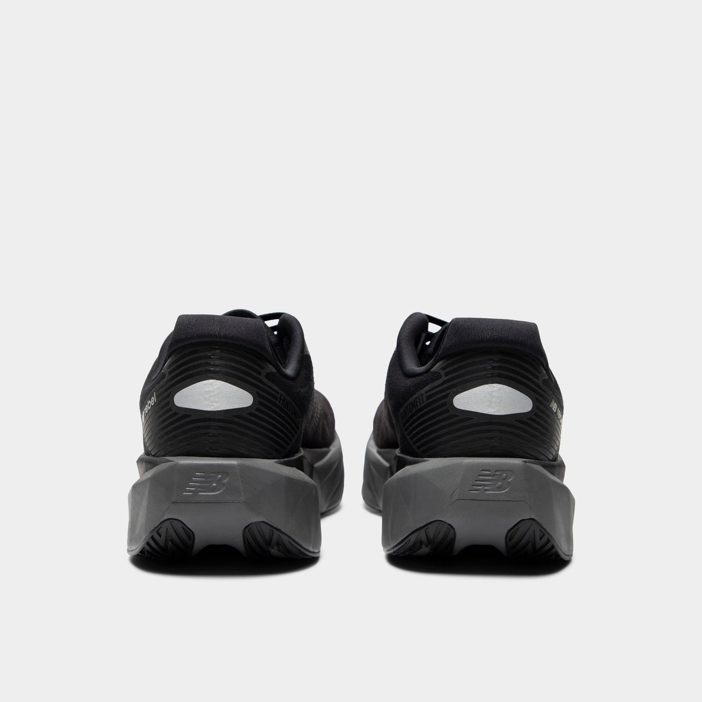 New Balance FuelCell Rebel v5 Black / Black