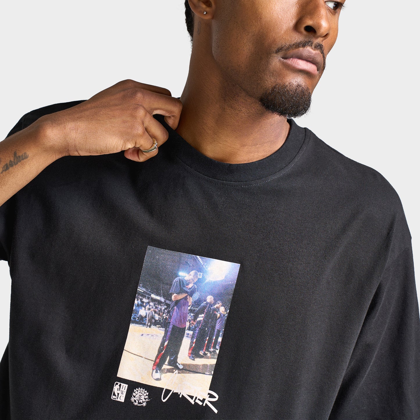 Mitchell & Ness Vince Carter Pre & Post Game Tee / Black