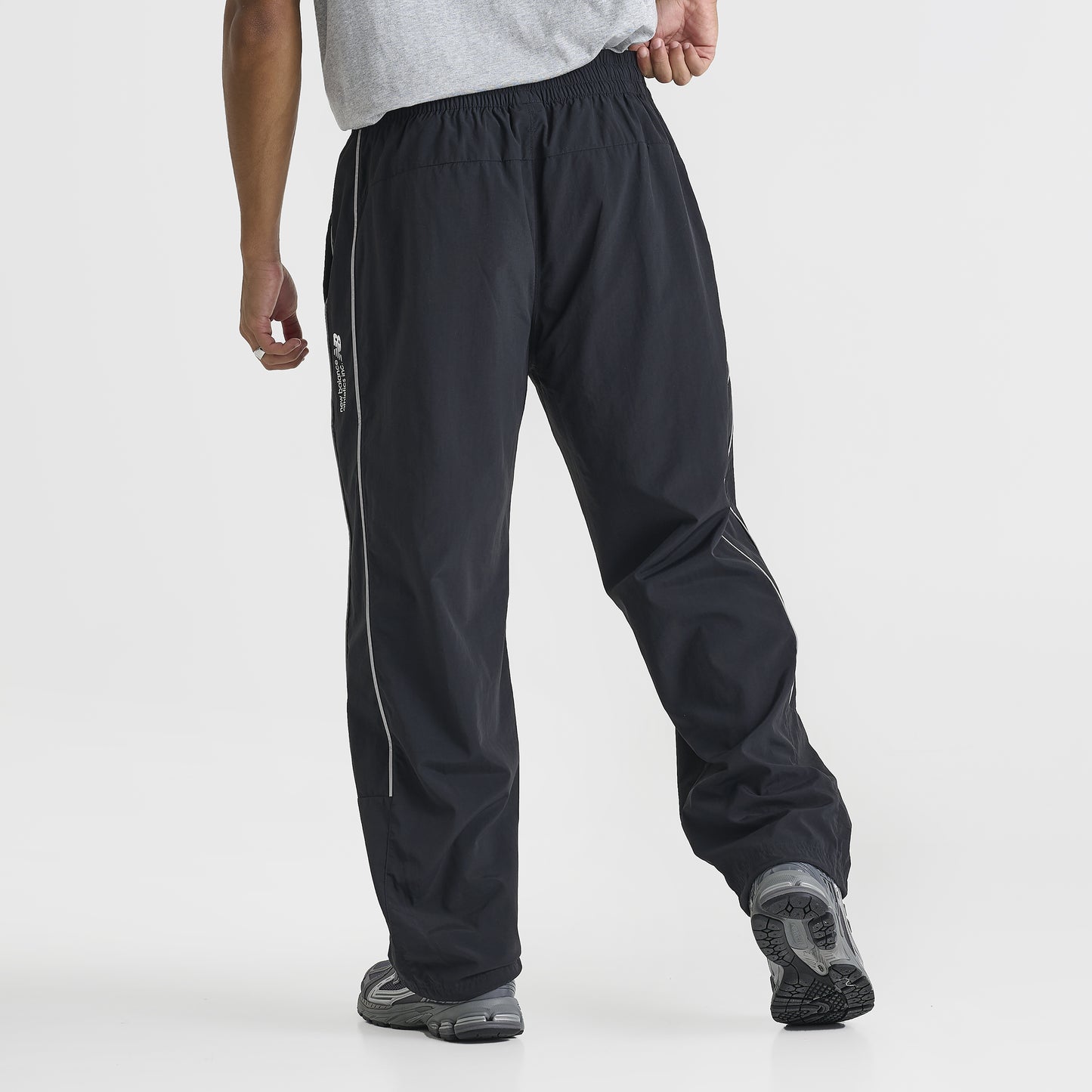New Balance Vision Woven Track Pants Black / 3M Reflective