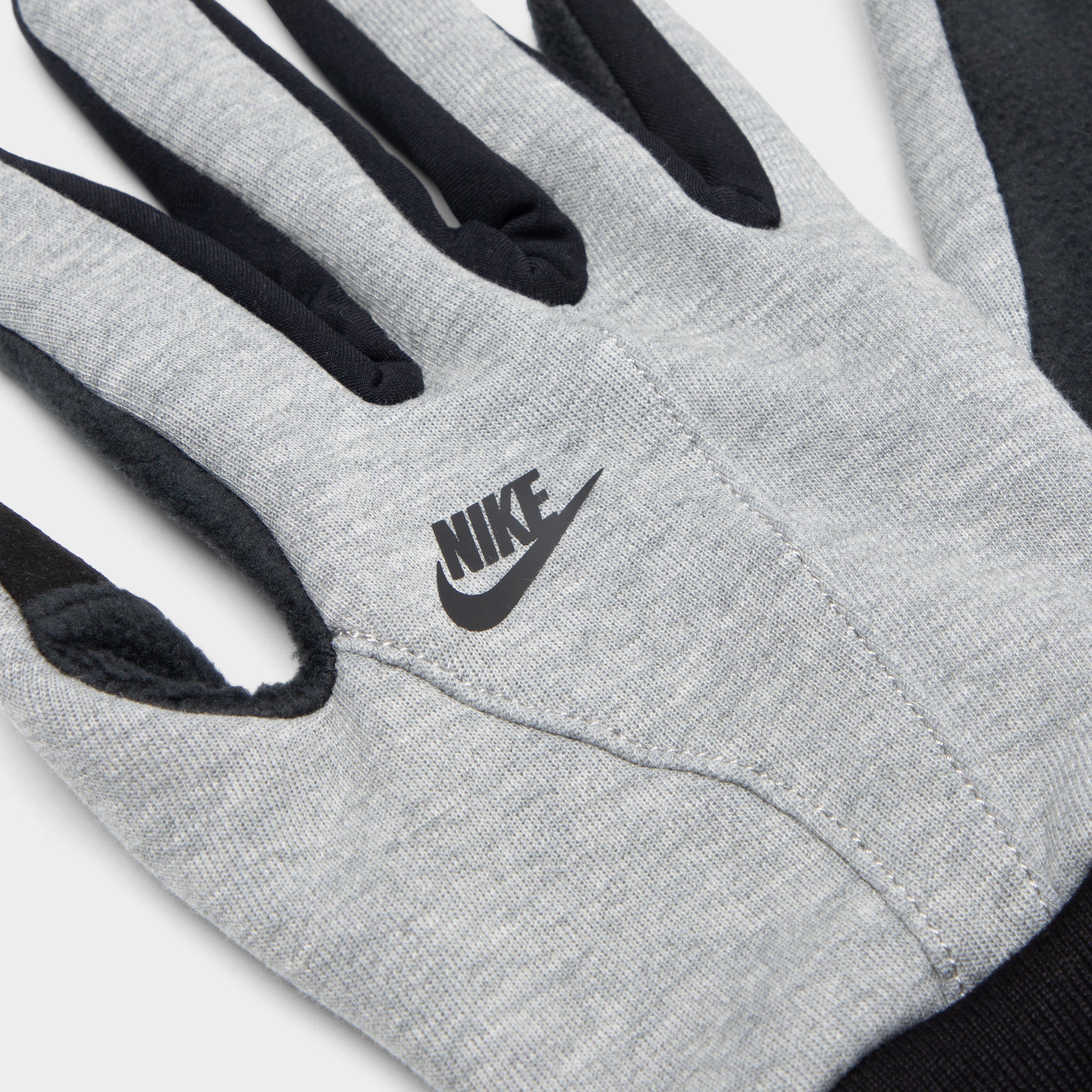 nike tech fleece gloves