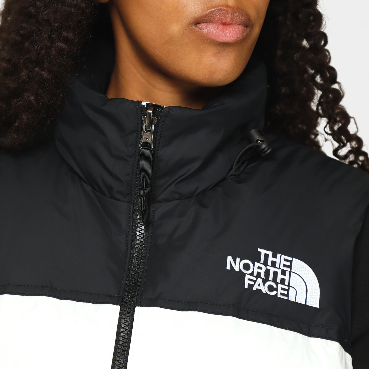 Veste Nuptse 1996 Retro de The North Face pour Femmes Gardenia Blanc / Noir