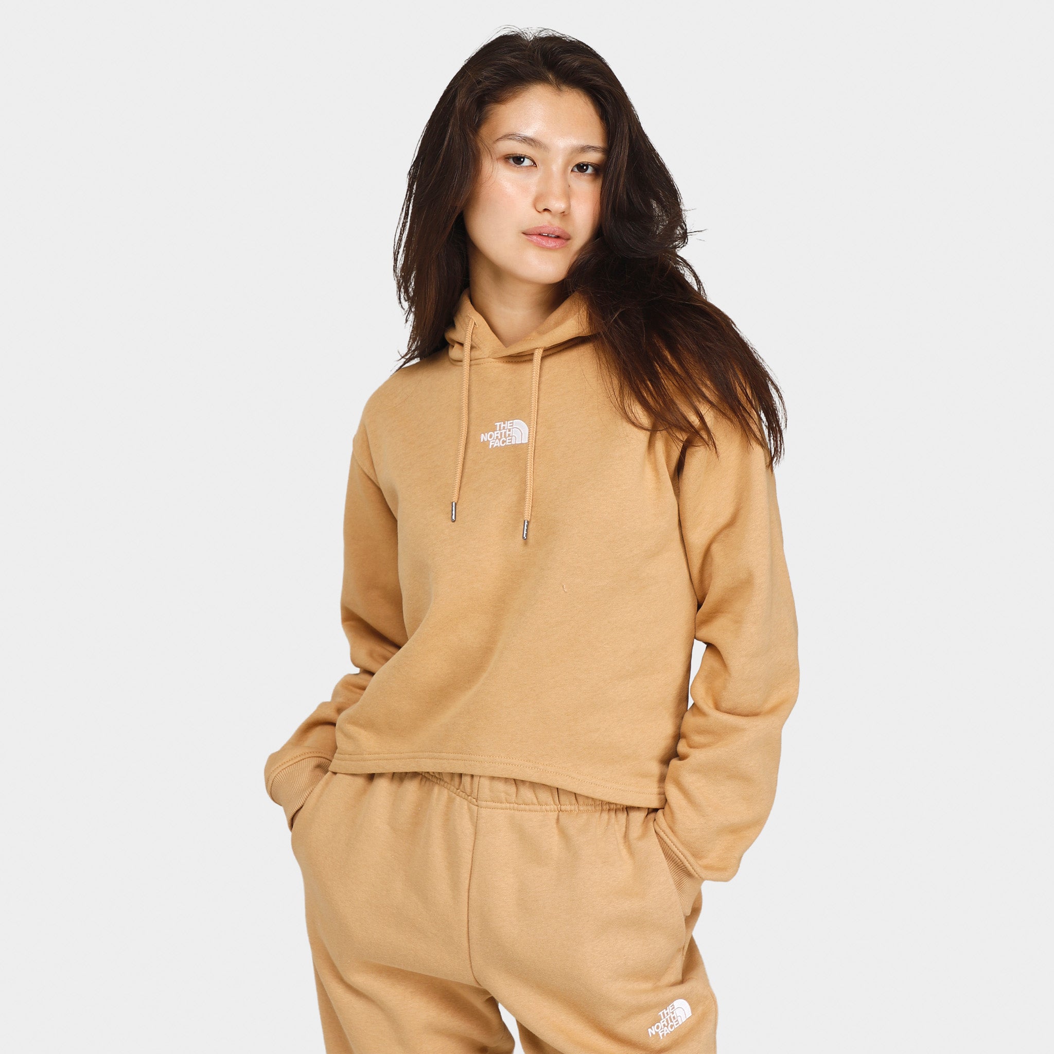 The North Face Women's Evolution Hi-Lo Pullover Hoodie / Almond Butter