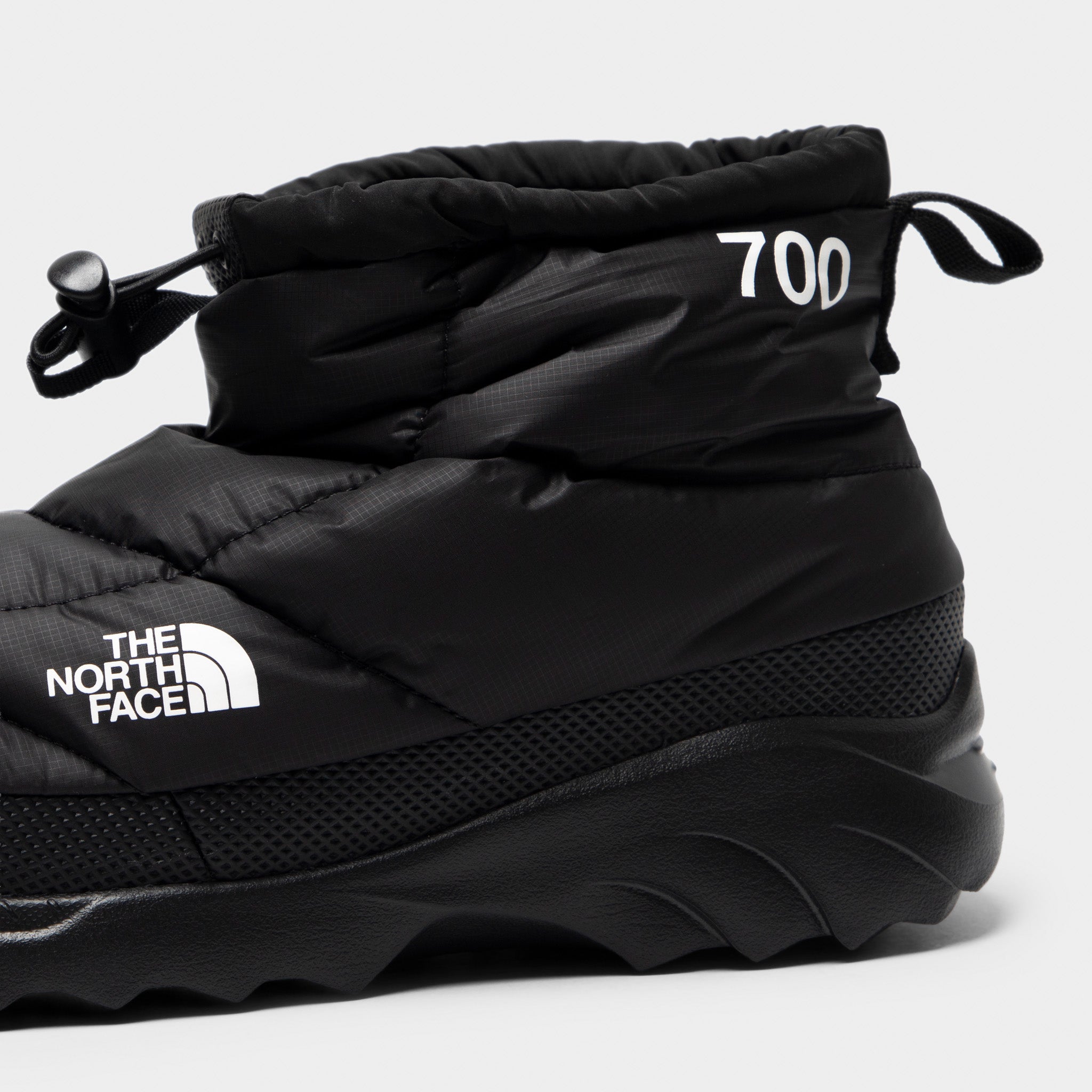 The North Face Nuptse Tract Black / Black – JD Sports