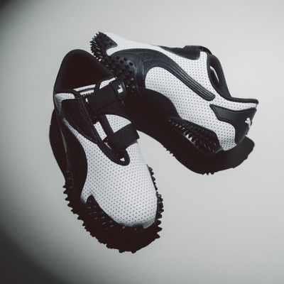 Chaussure PUMA Mostro Perf pour femmes « Blanc / Noir » en promotion dès maintenant. Magasinez les soldes pour femmes dès maintenant chez JD Sports.